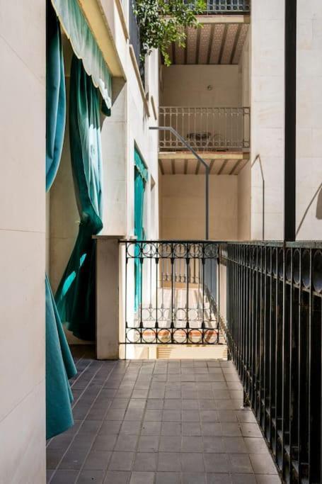 Amplio Apartamento Citycenter Cordoba Ngoại thất bức ảnh